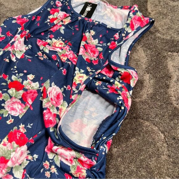 Nursing top 🐣 breast-feeding top 🐣 super comfy 🐣 NWT 🐣 small - Picture 2 of 3